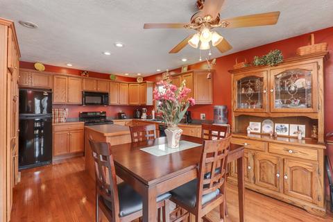 203 S Towanda Ave #B, Normal, IL 61761 photo 6