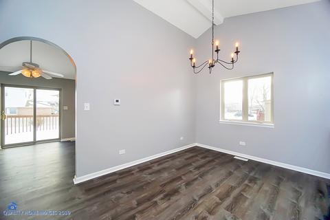 805 E 152nd St, Phoenix, IL 60426 photo 7