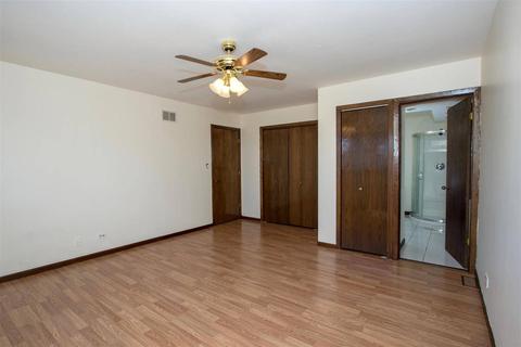 7944 W 75th St, Bridgeview, IL 60455 photo 7