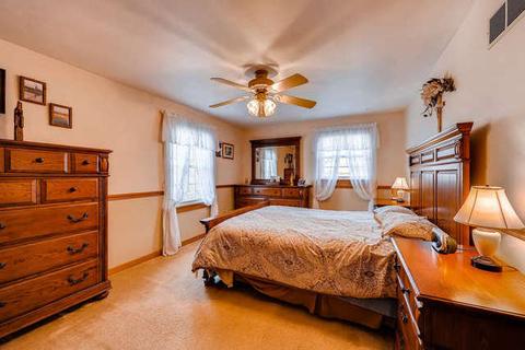 69 Lockman Cir, Elgin, IL 60123 photo 18