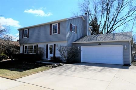 69 Lockman Cir, Elgin, IL 60123 photo 2