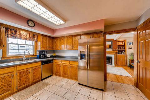 69 Lockman Cir, Elgin, IL 60123 photo 8