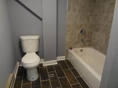 550 Howard Ave, East Dundee, IL 60118 photo 18
