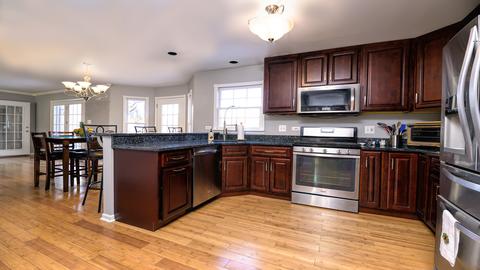 18516 Willow Ln, Lansing, IL 60438 photo 3