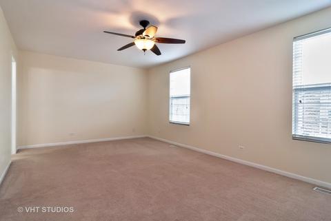 262 Devoe Dr, Oswego, IL 60543 photo 8