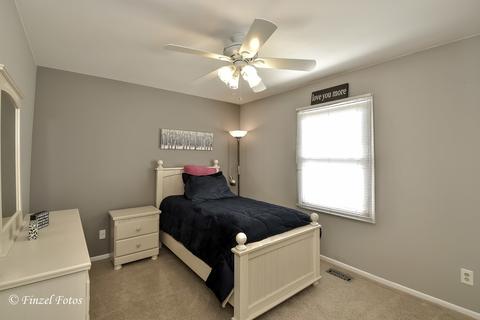 982 Donnelly Pl, Mchenry, IL 60050 photo 13