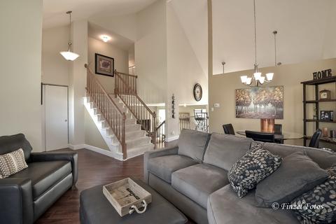 982 Donnelly Pl, Mchenry, IL 60050 photo 2