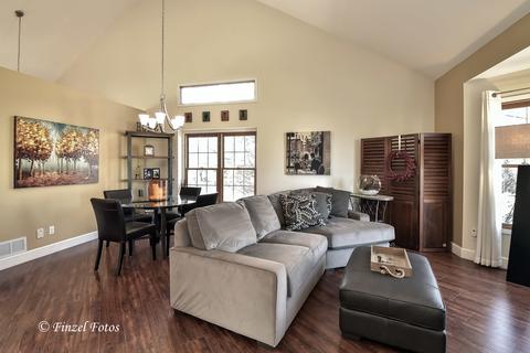 982 Donnelly Pl, Mchenry, IL 60050 photo 3