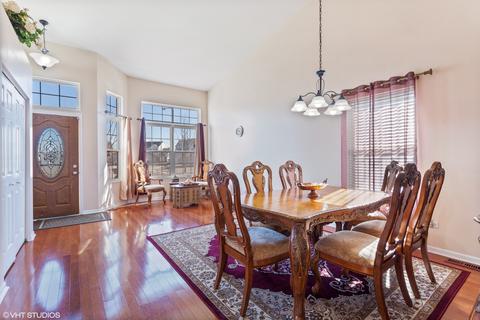 1719 Kenicott Ln, Plainfield, IL 60586 photo 4
