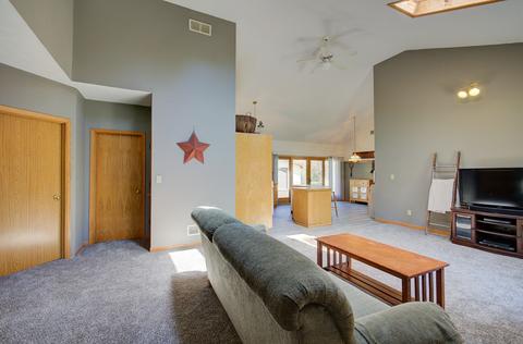 668 W 3rd St, Braidwood, IL 60408 photo 3