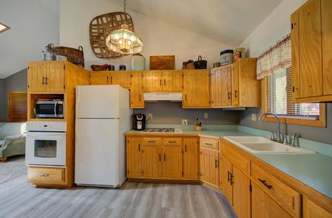 668 W 3rd St, Braidwood, IL 60408 photo 8