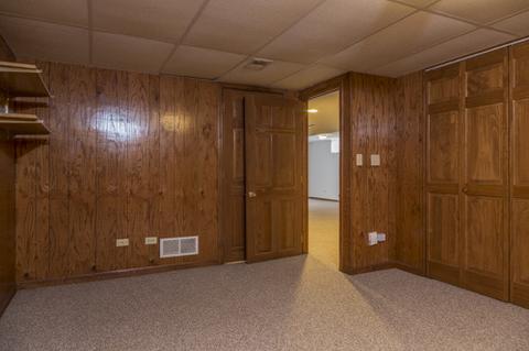 320 N Worth Ave, Elgin, IL 60123 photo 24