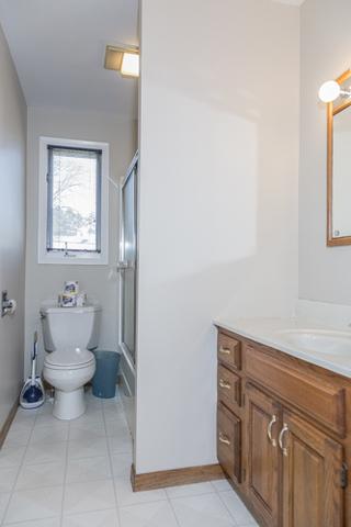 320 N Worth Ave, Elgin, IL 60123 photo 14