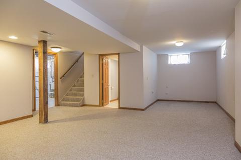 320 N Worth Ave, Elgin, IL 60123 photo 20
