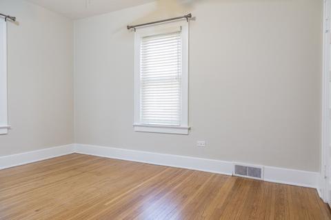 320 N Worth Ave, Elgin, IL 60123 photo 13