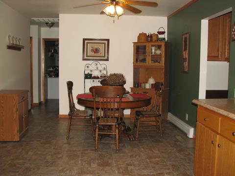 304 Ensey St, Tuscola, IL 61953 photo 17