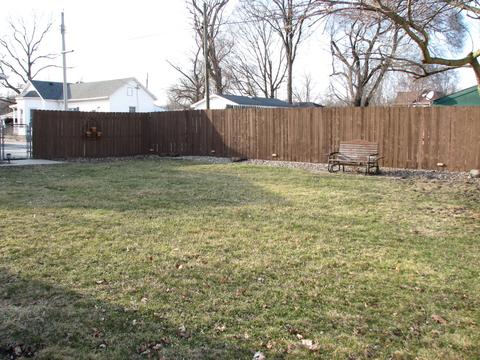 304 Ensey St, Tuscola, IL 61953 photo 30