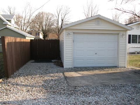 304 Ensey St, Tuscola, IL 61953 photo 33