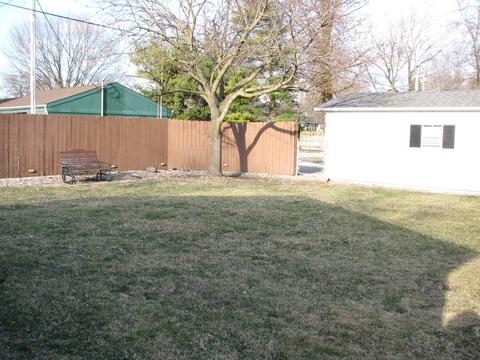 304 Ensey St, Tuscola, IL 61953 photo 31