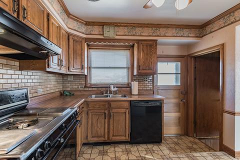 8120 W Memory Ln, Chicago, IL 60656 photo 3