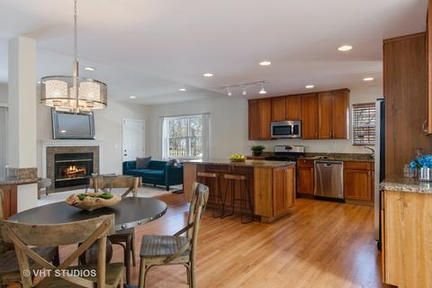 2422 Central Rd, Glenview, IL 60025 photo 4