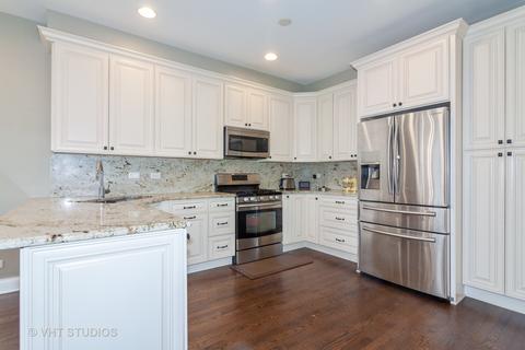 105 Chestnut Hills Cir, Burr Ridge, IL 60527 photo 6