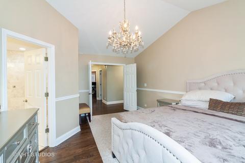 105 Chestnut Hills Cir, Burr Ridge, IL 60527 photo 11