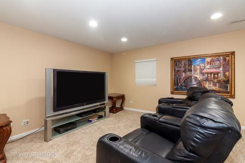 105 Chestnut Hills Cir, Burr Ridge, IL 60527 photo 18