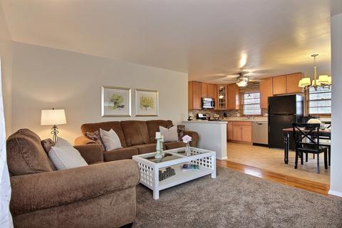 25 Mohawk Dr, Thornton, IL 60476 photo 9