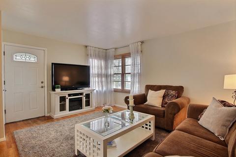 25 Mohawk Dr, Thornton, IL 60476 photo 4