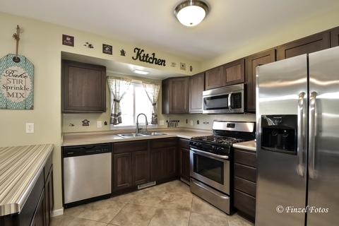 5302 Abbey Dr, Mchenry, IL 60050 photo 4