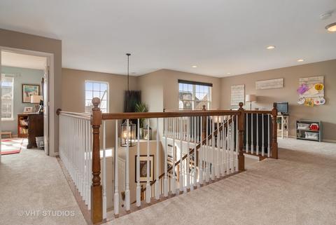 310 Monument Rd, Elgin, IL 60124 photo 19