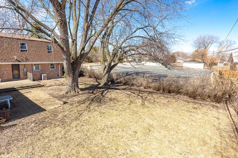 8237 Latrobe Ave, Burbank, IL 60459 photo 6