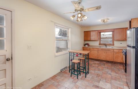 8237 Latrobe Ave, Burbank, IL 60459 photo 11