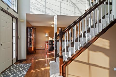 1456 Polo Dr, Bartlett, IL 60103 photo 2