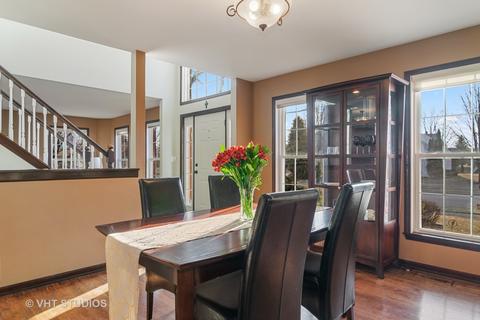 1456 Polo Dr, Bartlett, IL 60103 photo 4