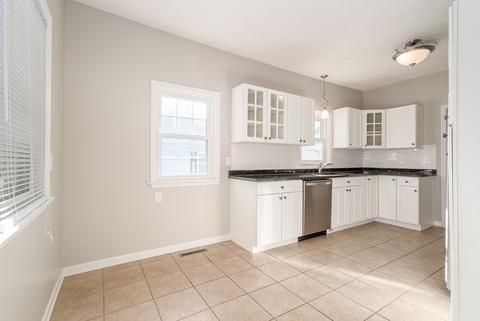 523 E Main St, Morris, IL 60450 photo 7