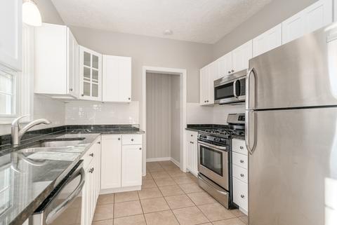 523 E Main St, Morris, IL 60450 photo 9