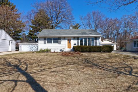 2204 Sigwalt St, Rolling Meadows, IL 60008 photo 1