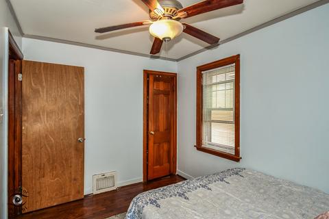 5327 S Mason Ave, Chicago, IL 60638 photo 9