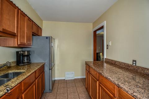 5327 S Mason Ave, Chicago, IL 60638 photo 7