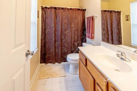 2467 Dickens Dr, Aurora, IL 60503 photo 18