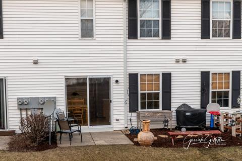 2467 Dickens Dr, Aurora, IL 60503 photo 22