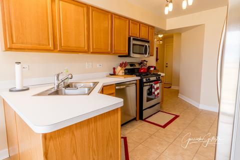 2467 Dickens Dr, Aurora, IL 60503 photo 7