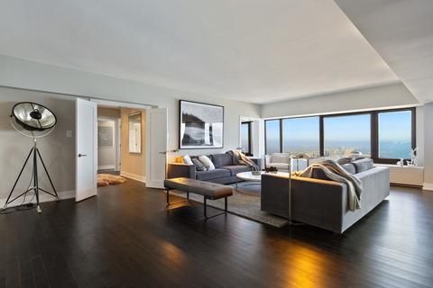 175 E Delaware Pl #6402, Chicago, IL 60611 photo 5