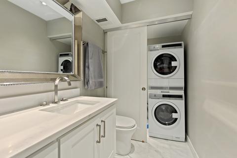 175 E Delaware Pl #6402, Chicago, IL 60611 photo 35