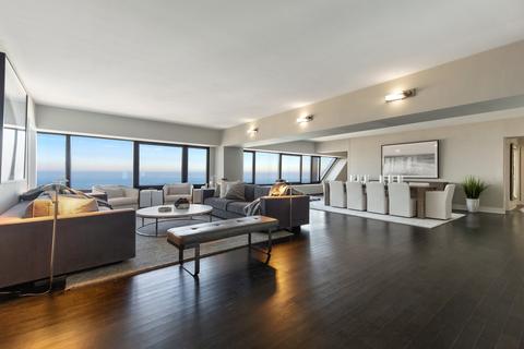 175 E Delaware Pl #6402, Chicago, IL 60611 photo 7