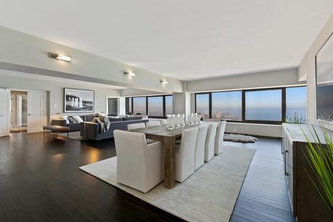 175 E Delaware Pl #6402, Chicago, IL 60611 photo 8