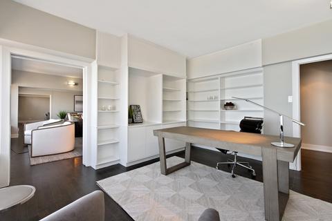 175 E Delaware Pl #6402, Chicago, IL 60611 photo 19