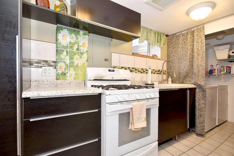 1879 Ash St, Des Plaines, IL 60018 photo 23